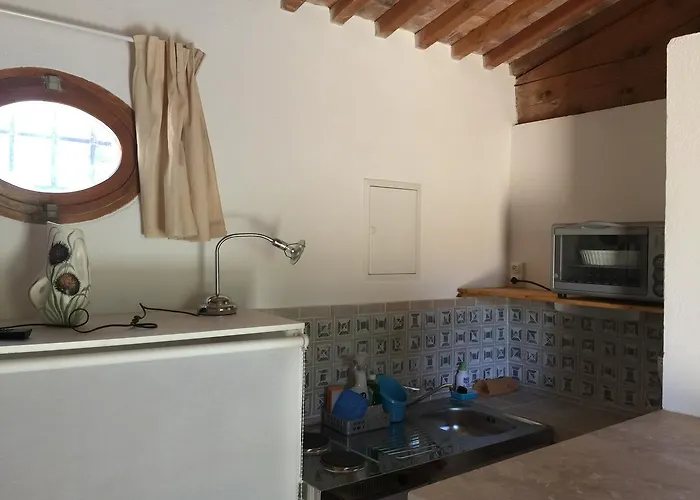 Guest house La Maison Des Oliviers 3*