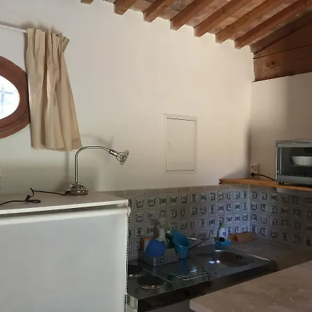 Affittacamere La Maison Des Oliviers 2*