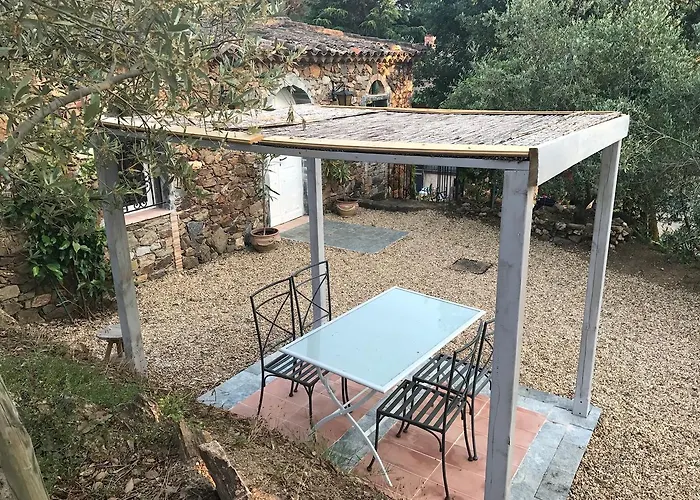 بيت ضيافة La Maison Des Oliviers كوغولين